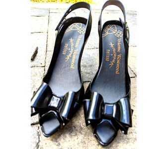 Vivienne Westwood Anglomania Melissa Black Heels With Bow Accent 8 Peep Toe Pump